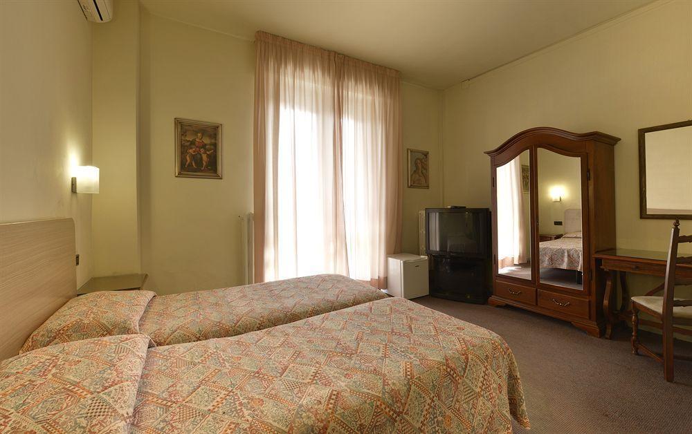 Hotel Careggi Флоренция Экстерьер фото