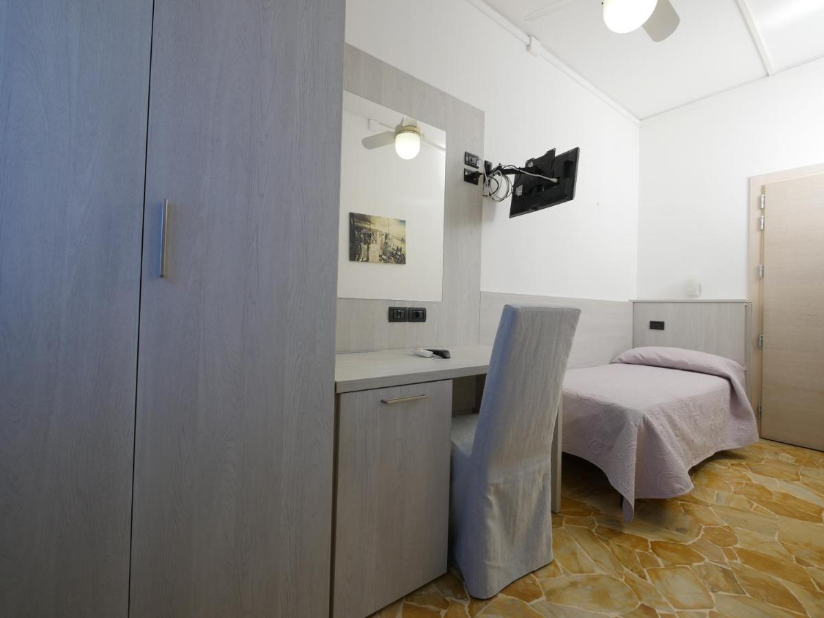 Hotel Careggi Флоренция Экстерьер фото